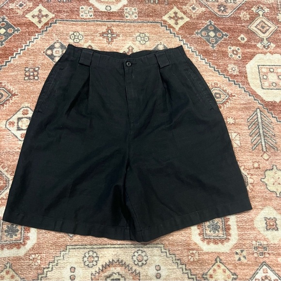 Vintage Liz Claiborne High Waisted Black Linen Shorts - Picture 1 of 4